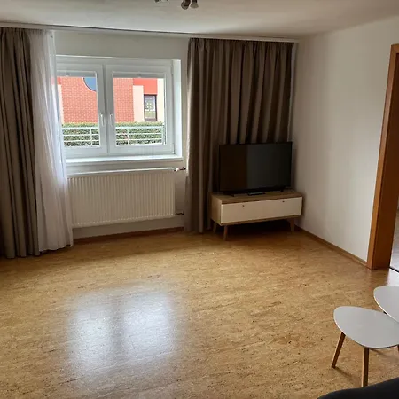 - 2 Izbovy Apartmán *