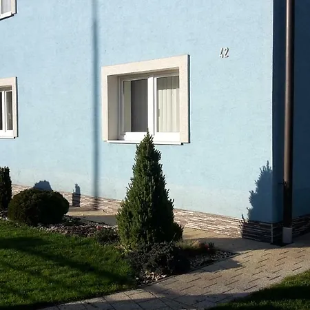 - 2 Izbovy Apartment Brezno