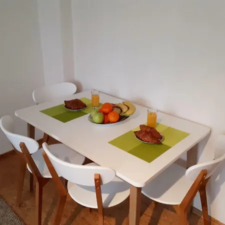 Apartamento - 2 Izbový